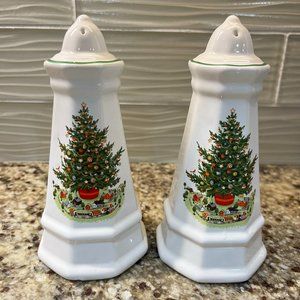 Christmas Tree Salt and Pepper Shakers - Pfaltzgraff Christmas Heritage